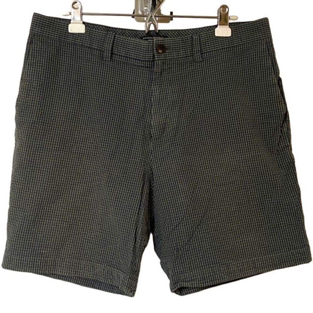 Banana Republic Men’s Green Checkered Aiden Shorts Sz 36